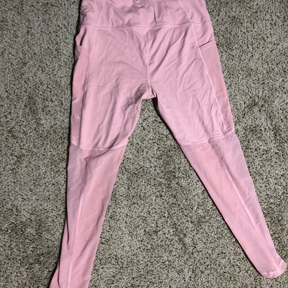 Victoria Secret Knockout Leggings w pockets
